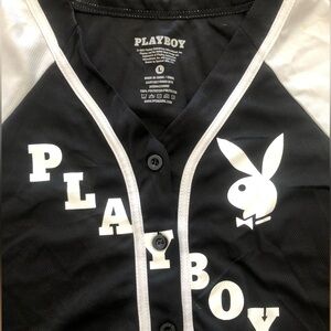 Black and White 
Playboy cropped top jersey style 
in Great Condition 
Size L